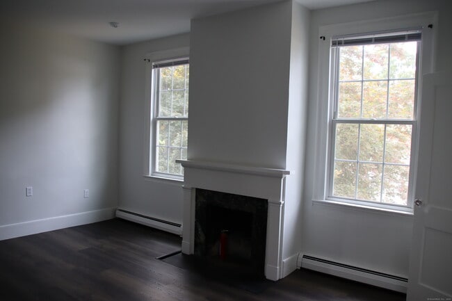 Building Photo - 130 W River St