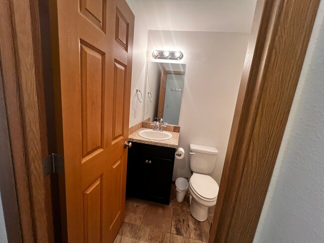 Building Photo - Application Pending - 3 Bedroom House For ...