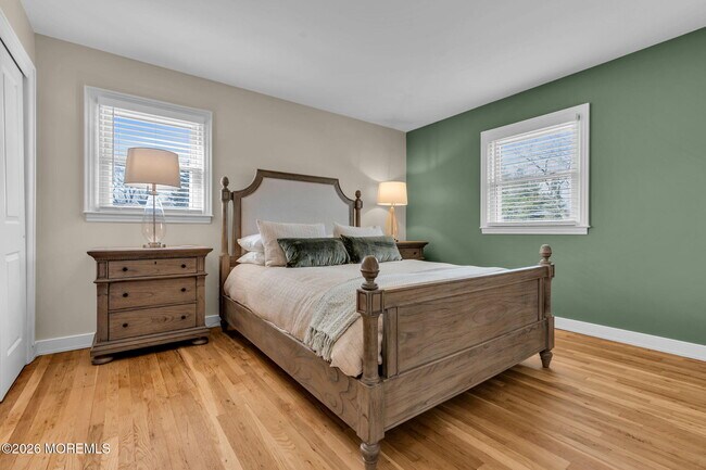 Building Photo - 2412 Homestead Ave