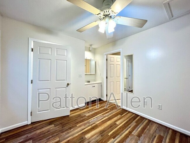 Building Photo - 109 Citadel Dr