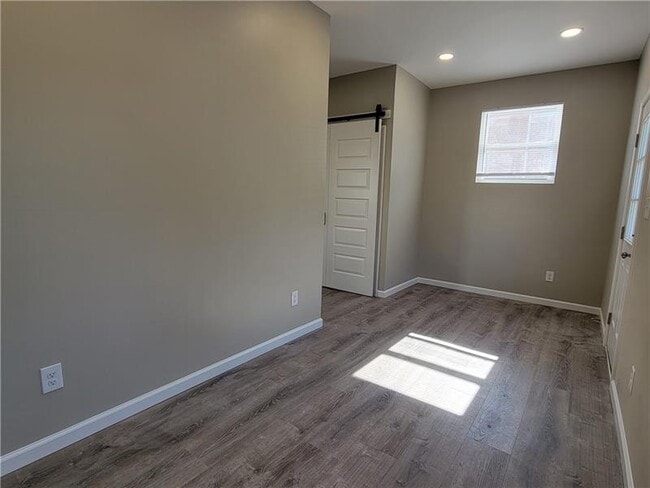 Building Photo - 1040 Wilson Pl