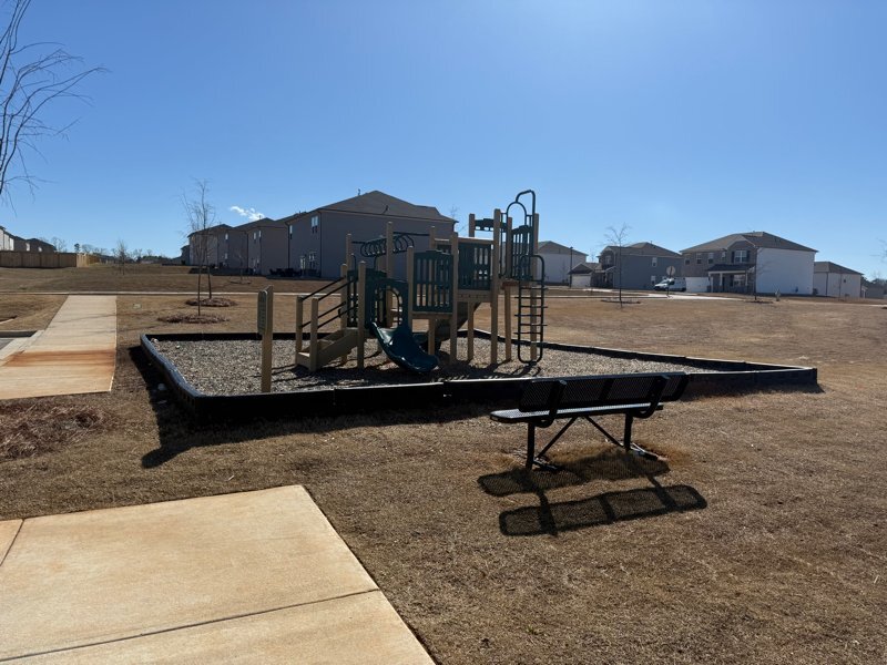 Building Photo - 1112 Holland Dr