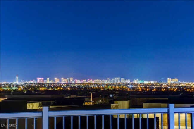 Building Photo - 6300 Clovis Point St