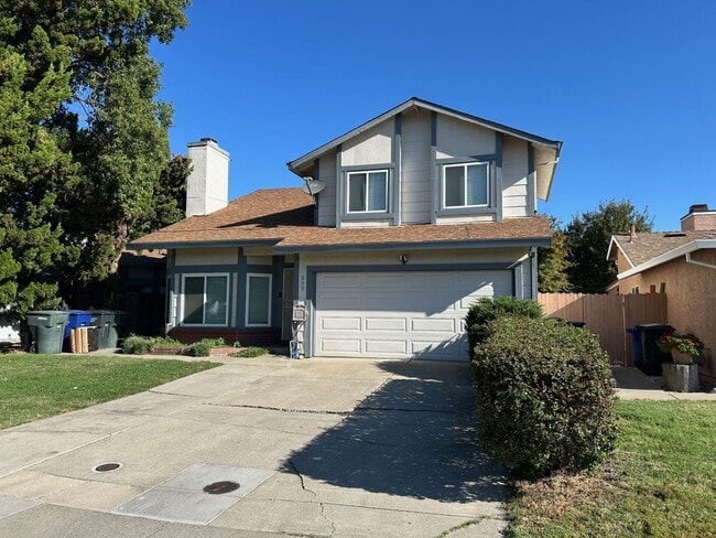 Building Photo - REDUCED!!!