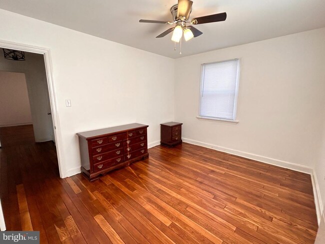 Building Photo - 2701 Perkiomen Ave