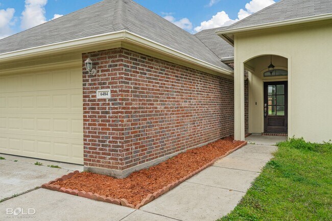 Building Photo - 6484 Soda Point Dr
