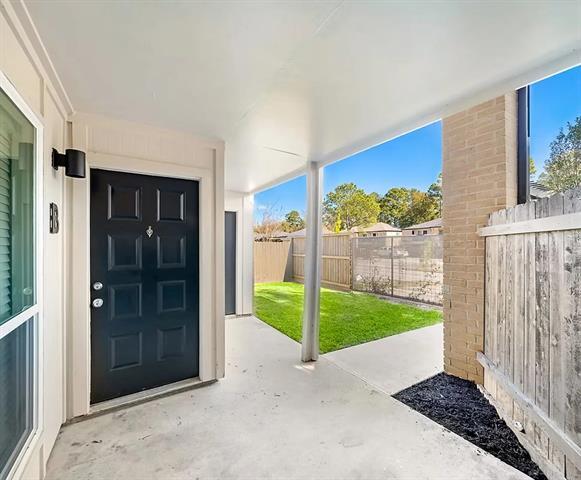 Building Photo - 16311 Luzerne Dr