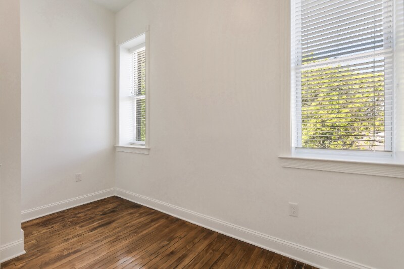 Building Photo - 1758 Park Ave