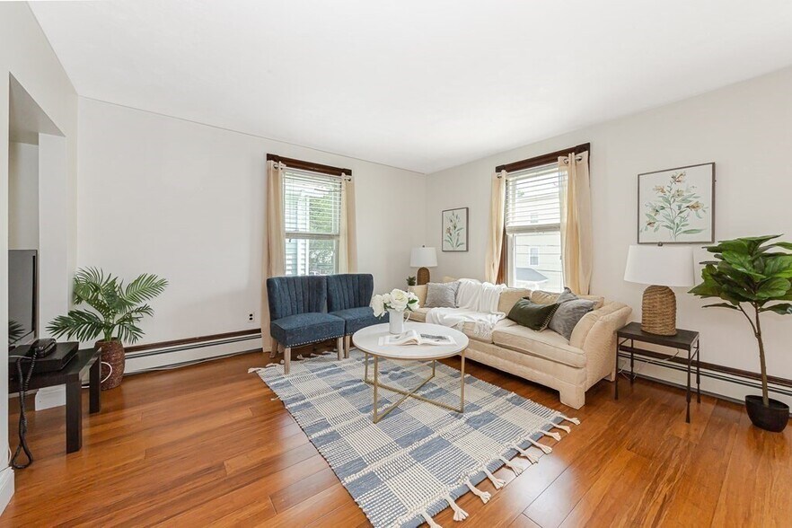 Building Photo - 90 Francis St