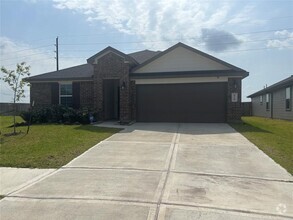 Building Photo - 8758 Shumard Oak Dr