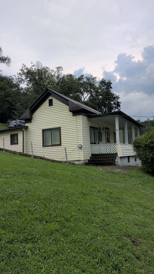 Building Photo - 3203 Willey Ave