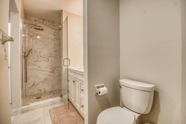 Building Photo - 495 Prestwick Cir
