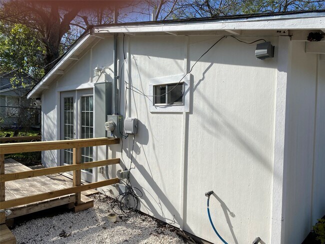 Building Photo - 4109 Edison St