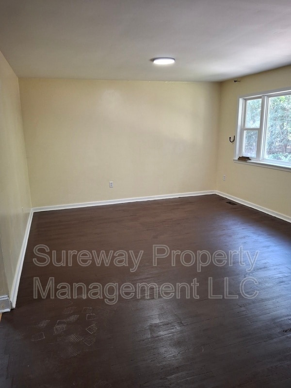 Building Photo - 1002 Belleview Blvd