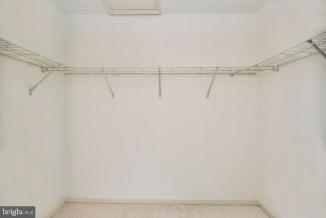 Building Photo - 11485 Carriage Gate Ct