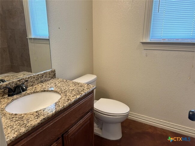 Building Photo - 2306 B Valley Forge Ave