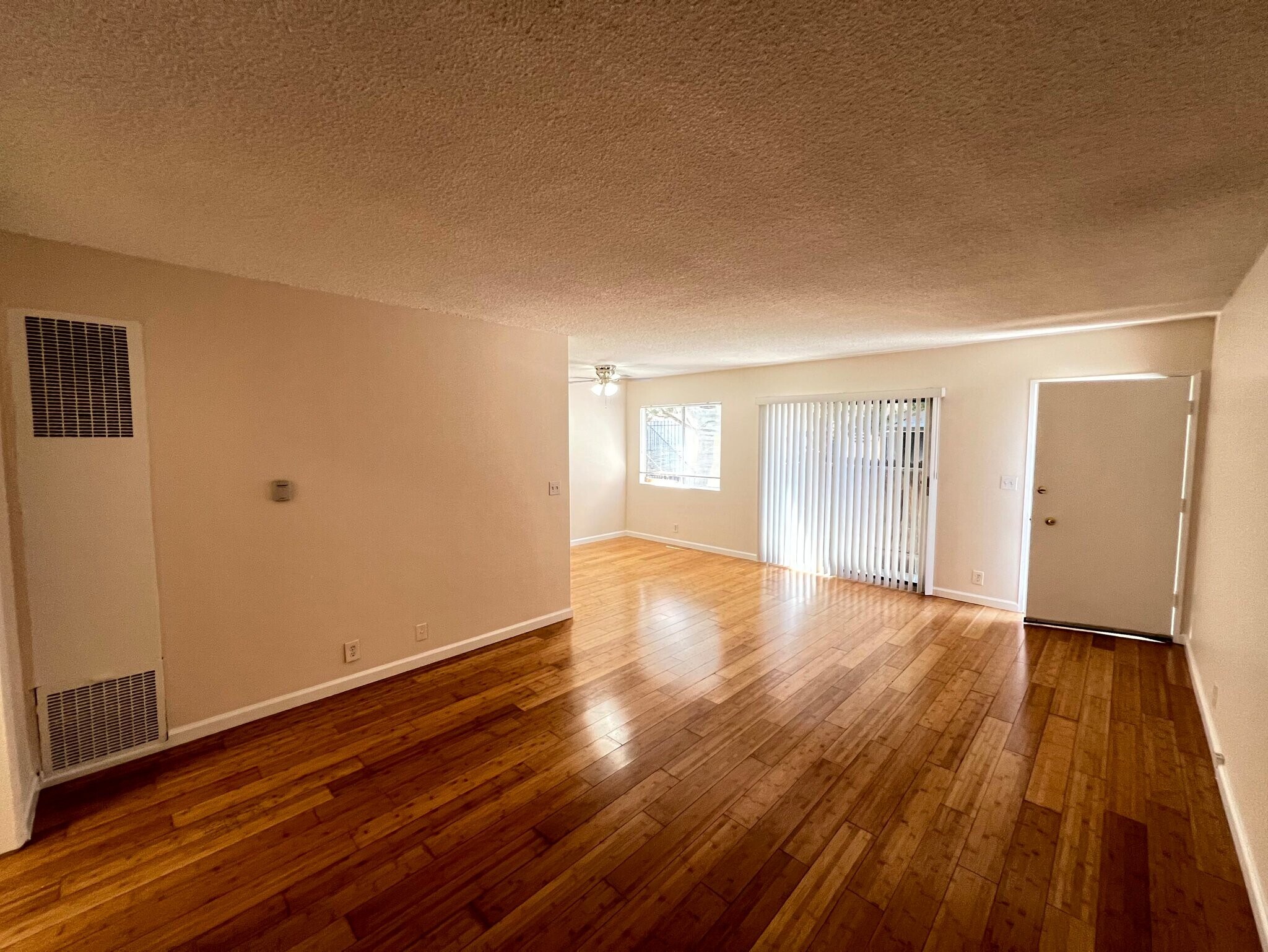 Building Photo - 1317 S Bundy Dr