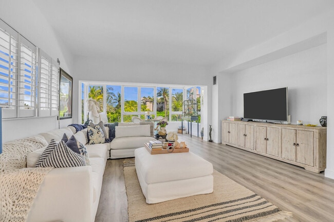 Building Photo - 2850 S Ocean Blvd