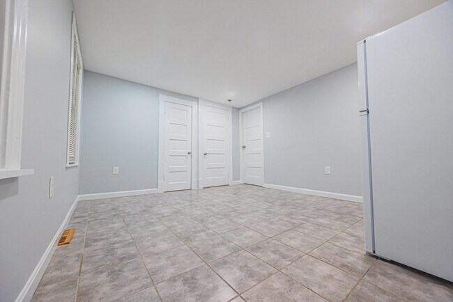 Building Photo - 49 Essex St