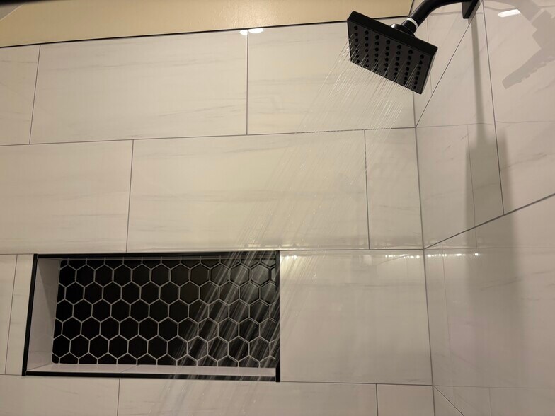 Building Photo - 8710 Palermo Dr