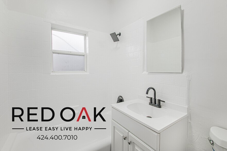 Building Photo - 1272 Mullen Ave