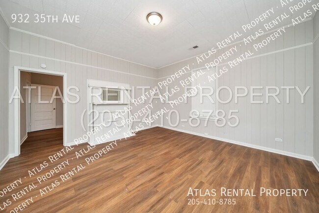 Building Photo - 932 35th Ave