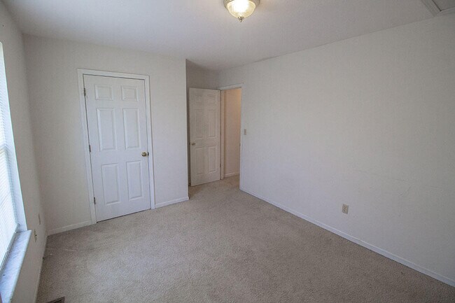 Building Photo - 1415 N Frideriki Dr