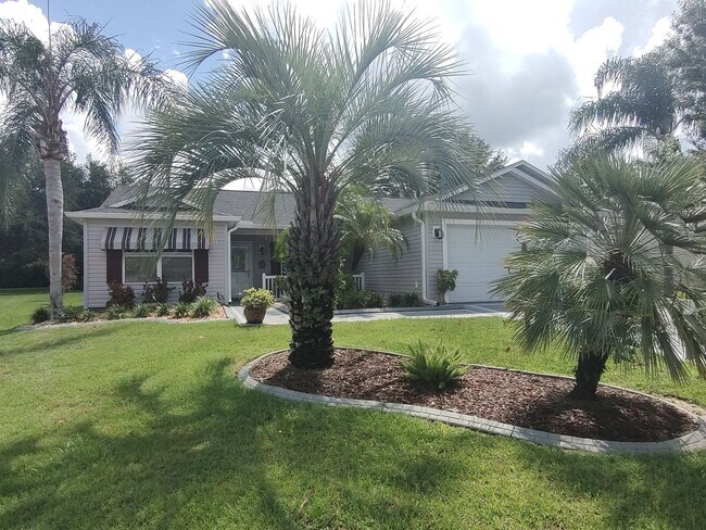 Building Photo - Furnish Single Family Home in The Villages