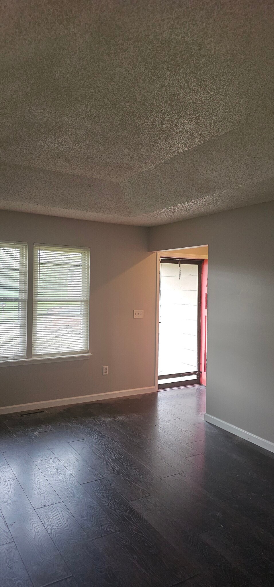 Building Photo - 11418 E 71st St