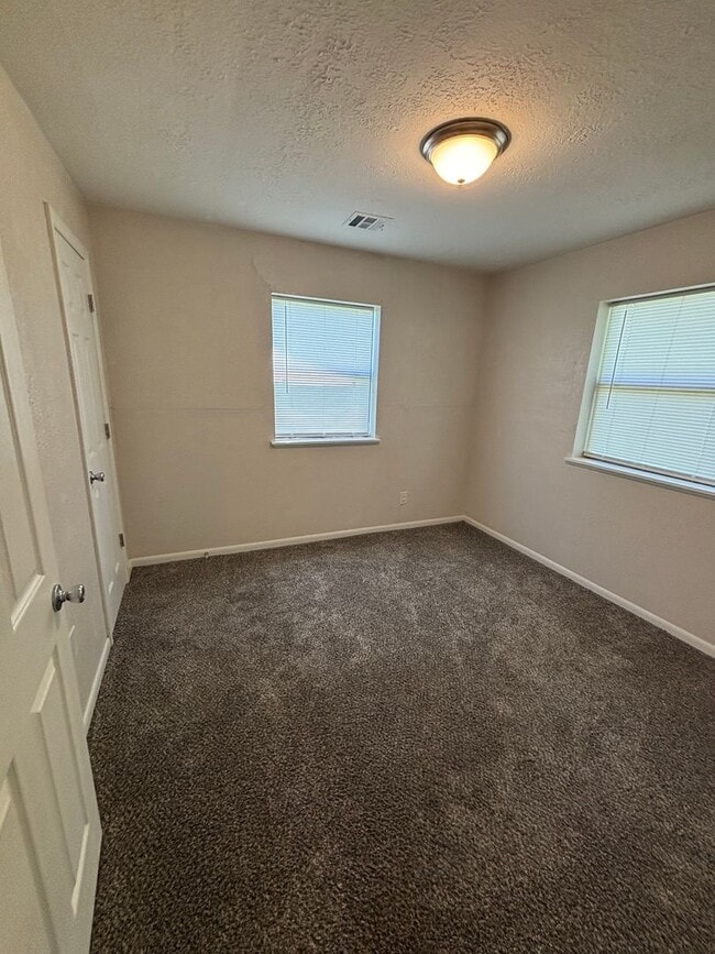 Building Photo - Cute 2 bedroom home in Norman
