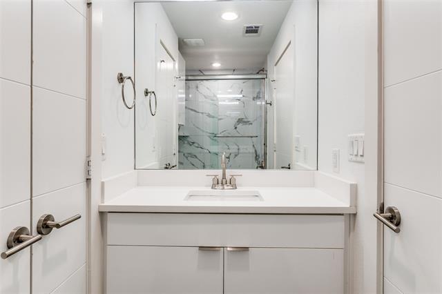 Building Photo - 1828 N Garrett Ave