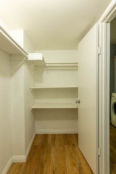 Building Photo - 5125 Harold Way