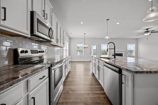 Building Photo - 629 Longstanton Ave