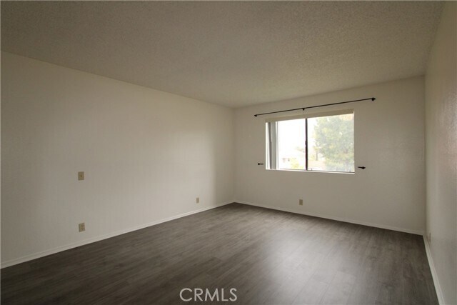 Building Photo - 234 E Fern Ave