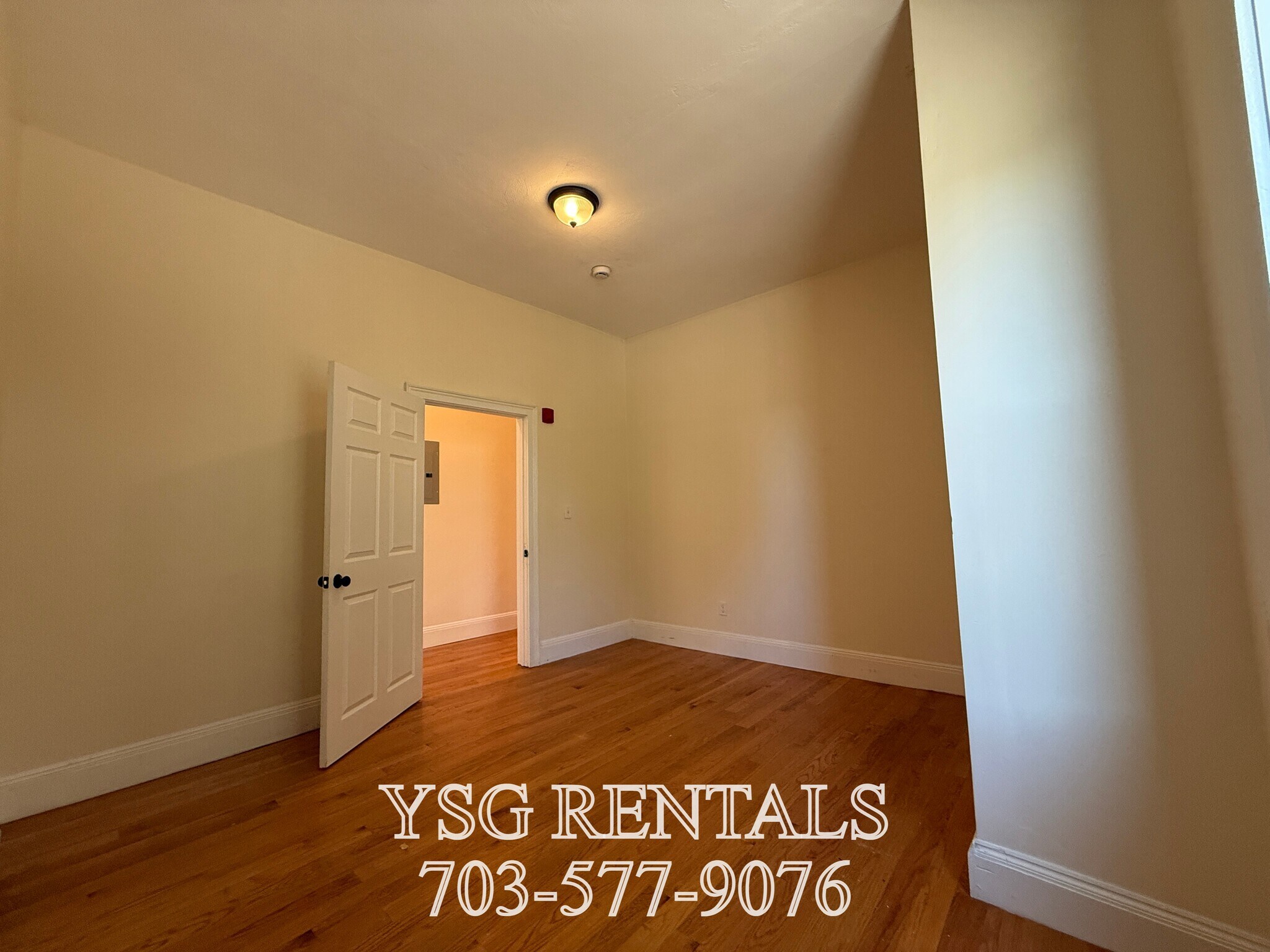 Building Photo - 17 Lambert Ave