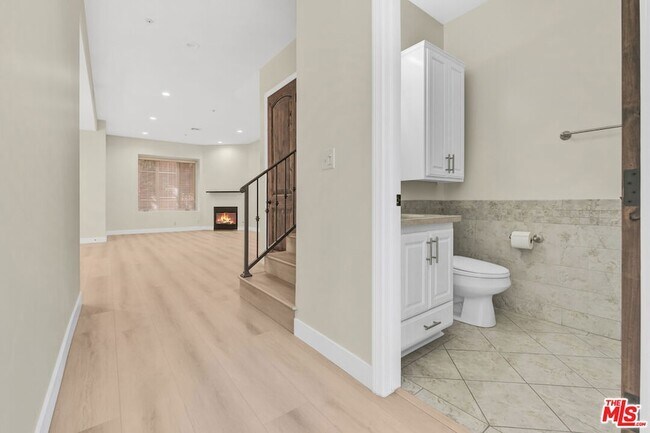 Building Photo - 3833 Huron Ave