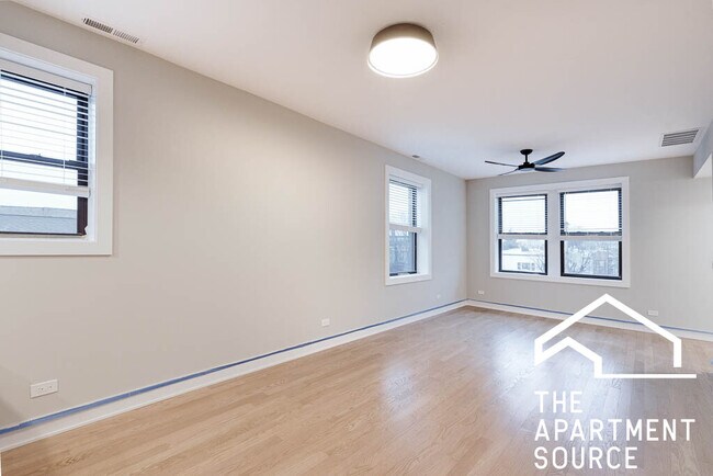 Building Photo - 4409 N Seeley Ave