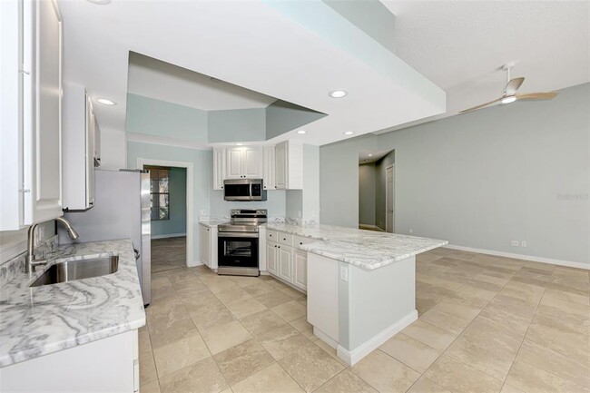 Building Photo - 13465 Bastiano St