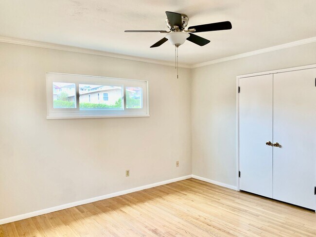 Building Photo - La Mesa - 3 Bedroom/2 bath House PLUS Detached Bonus Room, Garage and W/D