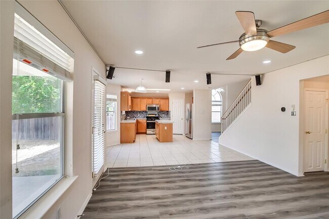 Building Photo - 11116 Los Comancheros Rd