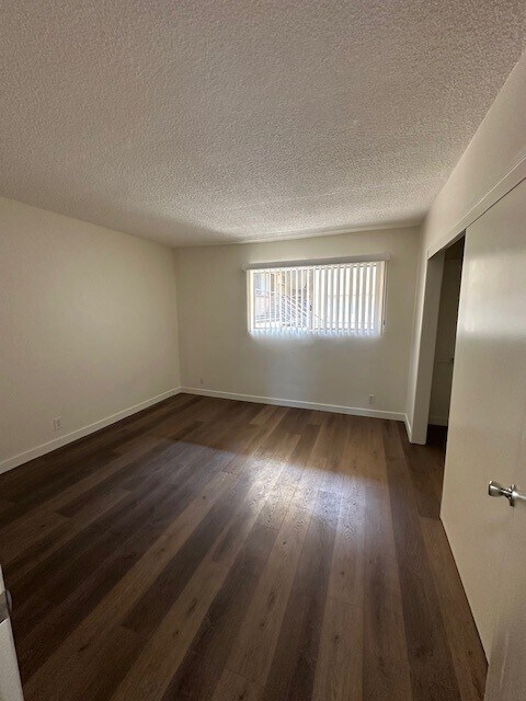 Bedroom - 2680 S Barrington Ave