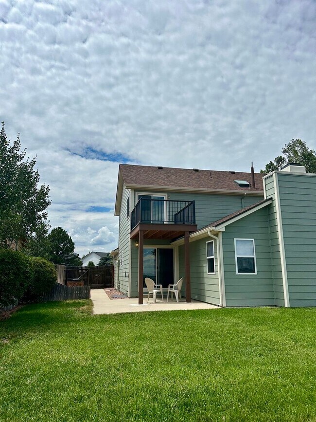 Building Photo - Spacious 4BD w/ A/C in Desirable Briargate...