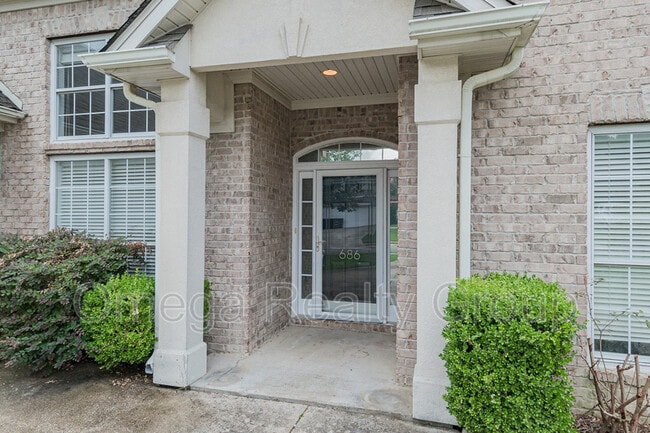 Building Photo - 686 Old Cahaba Dr