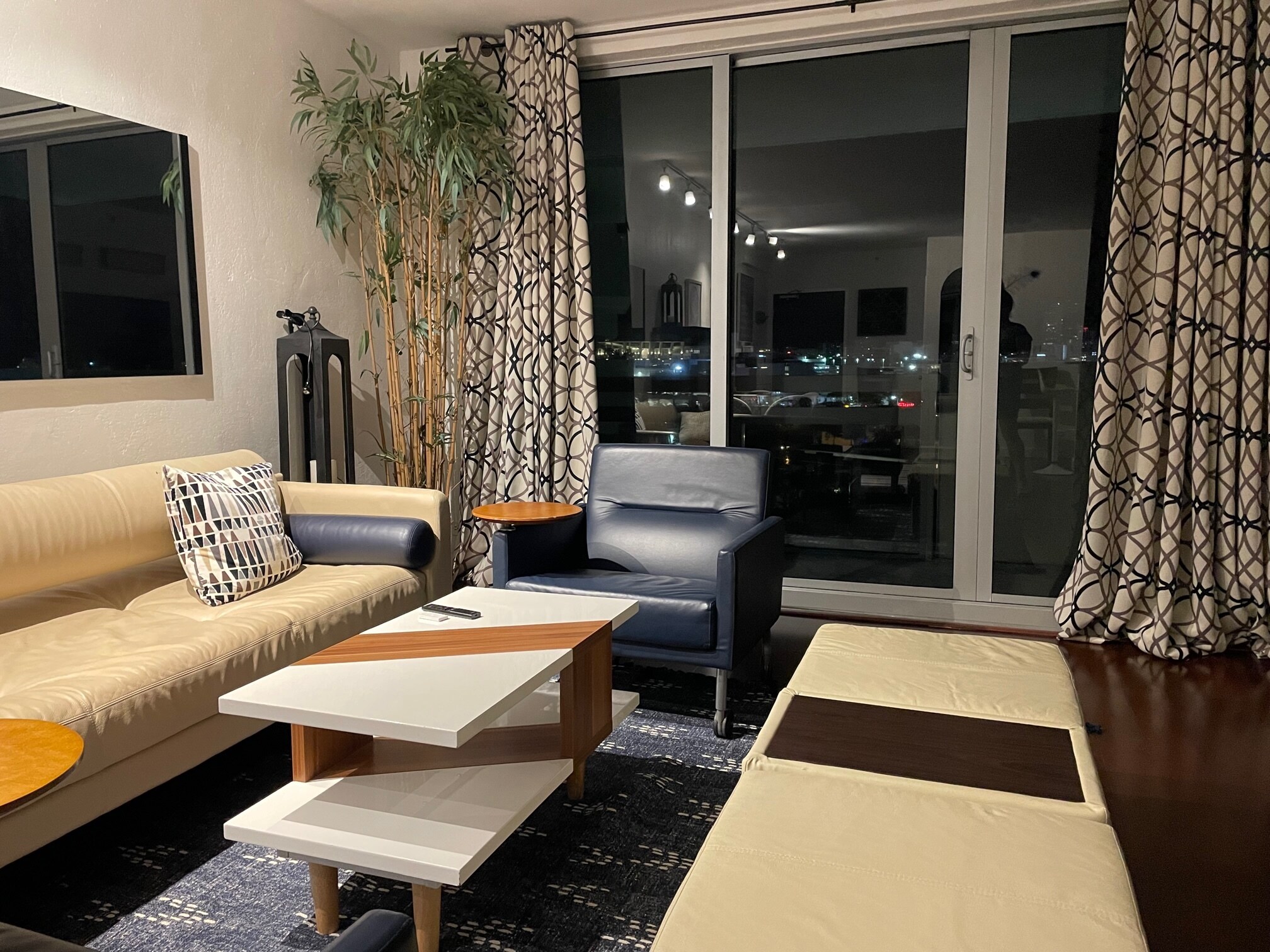 Building Photo - 1500 Bay Rd