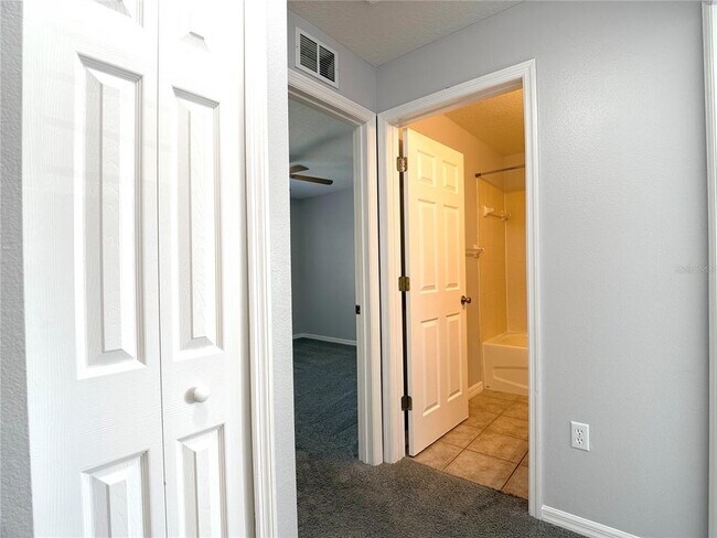 Building Photo - 310 White Ibis Ln