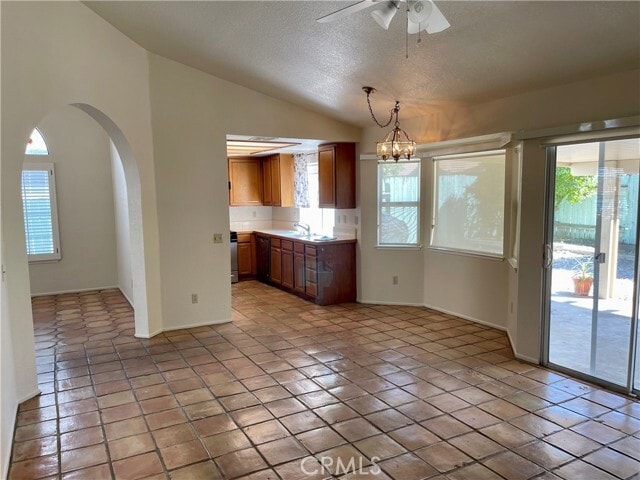 Building Photo - 680 Goldenrod St