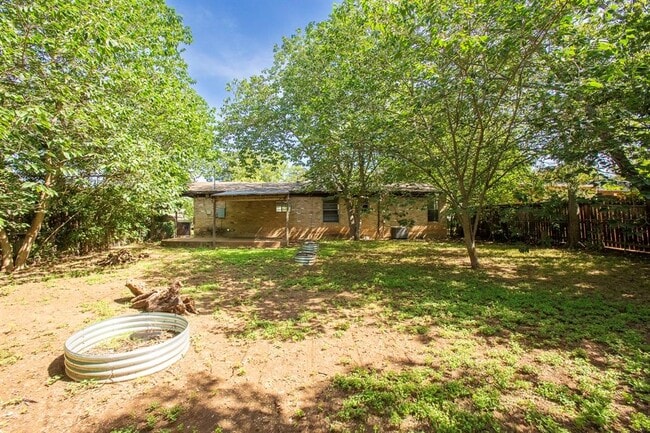 Building Photo - 4807 Sylvandale Dr