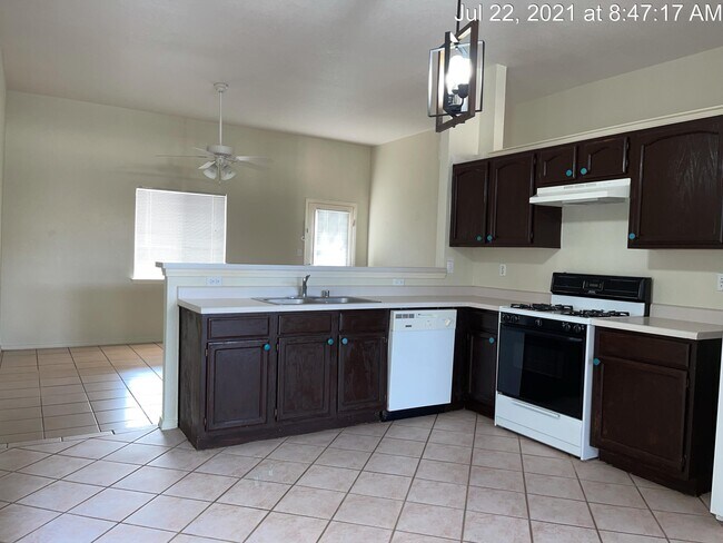 Building Photo - 3308 Treasure Hill Pl