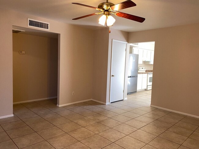 Building Photo - I-10 and Baseline, 3 bed, 2 bath, Patio home Fridge Included