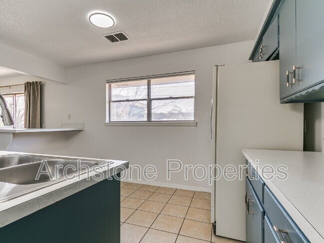 Building Photo - 4508 NW 26th St